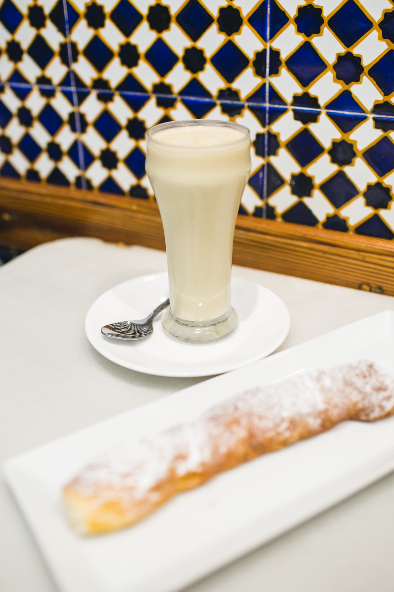 We also made a pit stop at the famous Horchateria de Santa Catalina. I'll be honest...I'm not sure I understand horchata. It tasted like milk with flour. That delicious piece of powdered bread though...Pretty damn good. Thanks for reading! Stay tuned for the Part III travels to Seville, our favorite city. xoxo, Hannah Q.