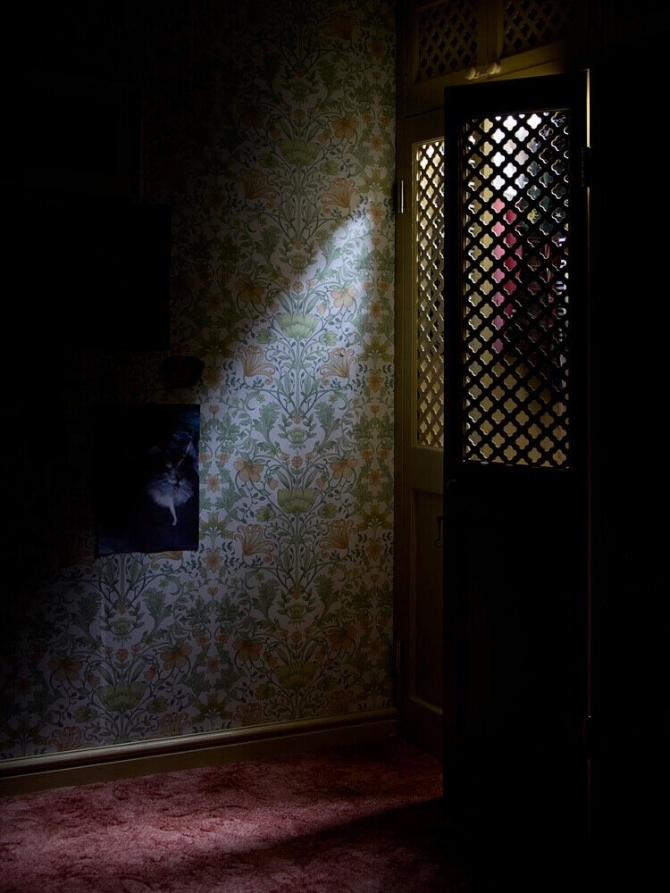 Violas-Room-light-coming-from-door.jpeg