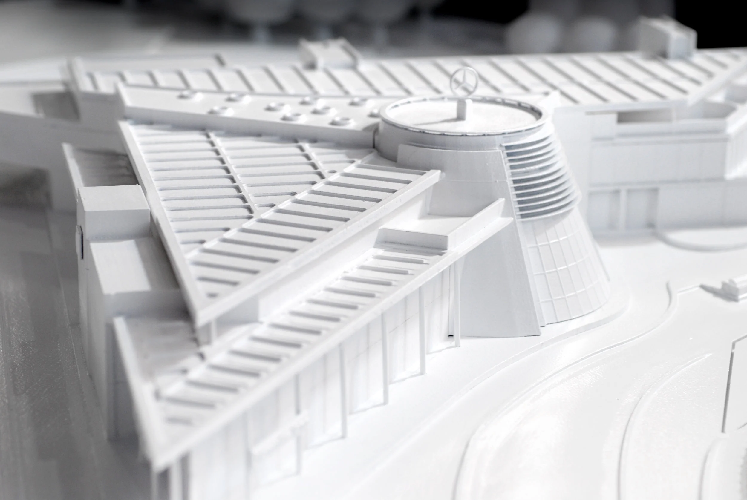 Mercedes_Wall_Model_05.jpg