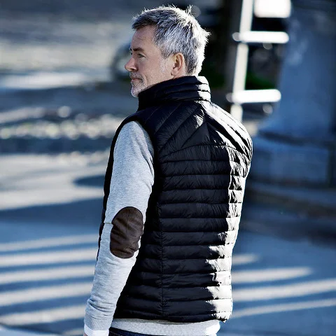 Nimbus_Windham_Ggilet_Model-3040-700.jpg