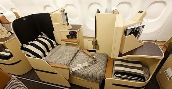 etihad business frank chabert.jpg