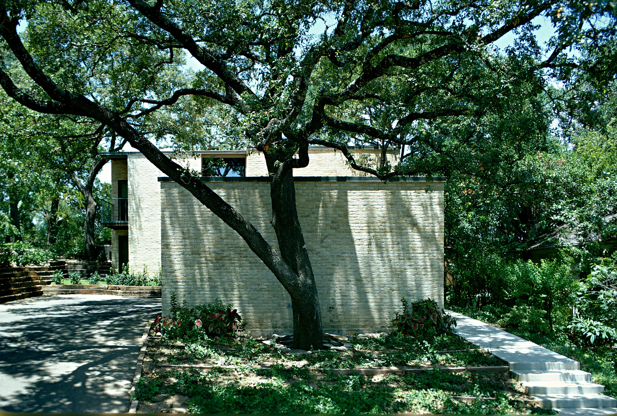 2216 Matthews Dr.-Hill Res.-Austin