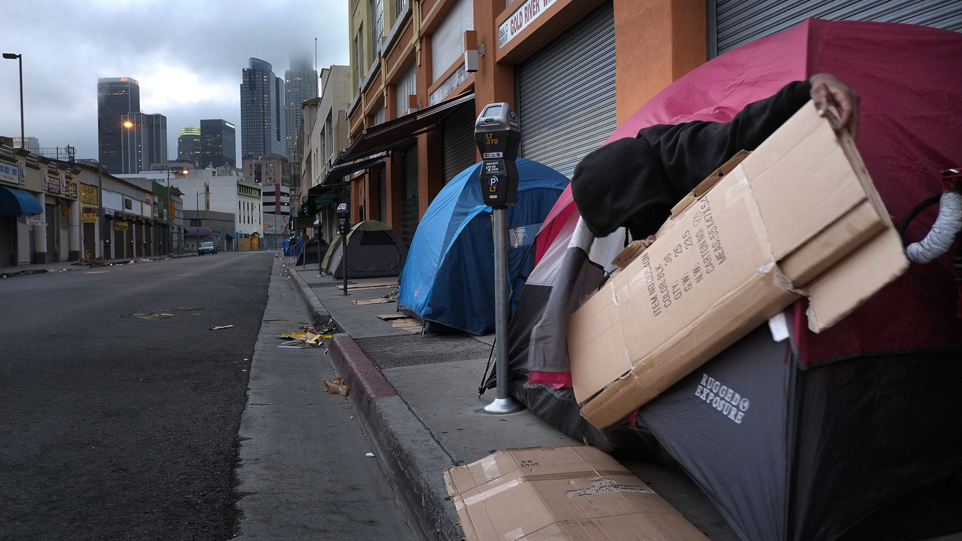 Tents pitched along Skid Row in Los Angeles, by Jae C Hong