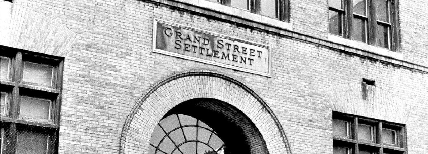 Grand Street Settlement:  Holiday Portraits with BKC 