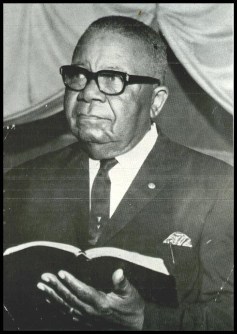 Picture03 Rev.Henry Woodson-served 1950-1968 - Copy.jpg