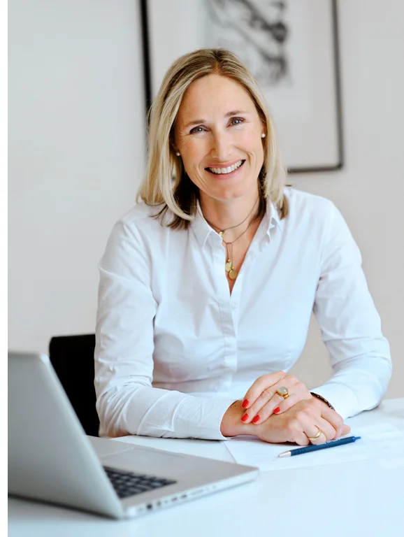  sabine asam, rechtsanwältin 