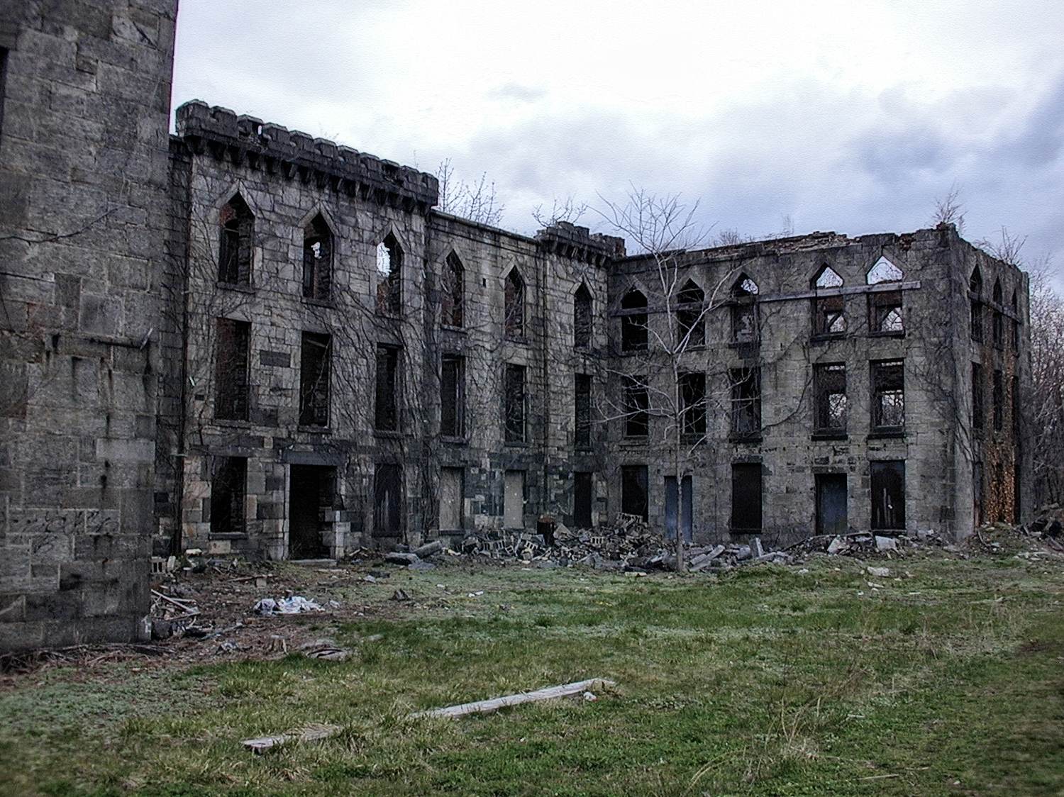 Smallpox_01 2006 March Timothy Vogel.jpg