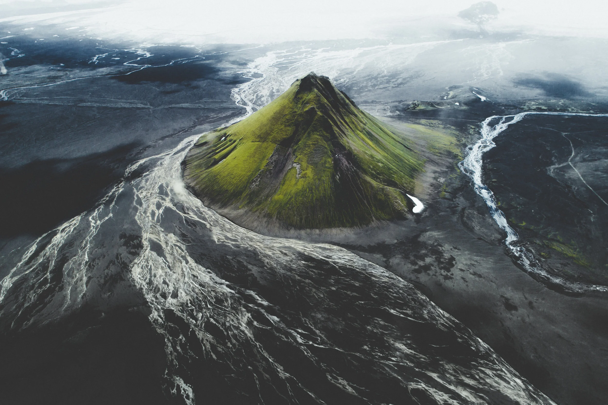 iceland-photography-benjamin-hardman-ísland-landscape-untitledDJI_0161.jpg