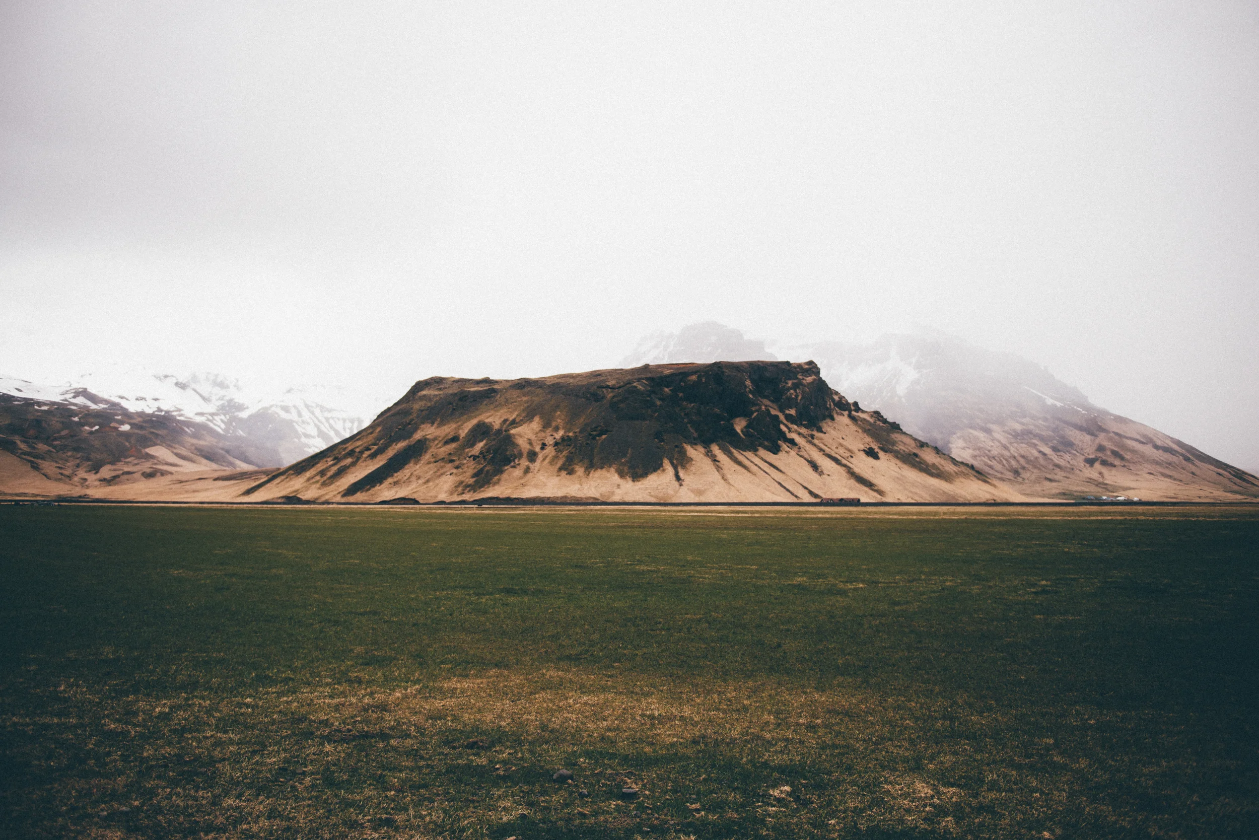  Iceland 