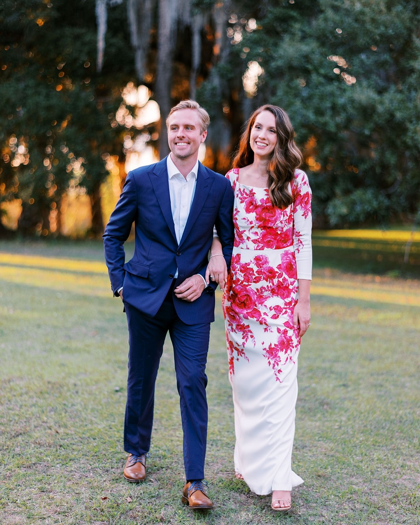 The Rehearsal dress 🌺 @greyfieldinn 
 

#southeastfineartbride #southeastweddinghair #weddinghairstylist #fineartweddinghair  #nashvillehairstylist #knoxvillehairstylist #ashvillehairstylist
