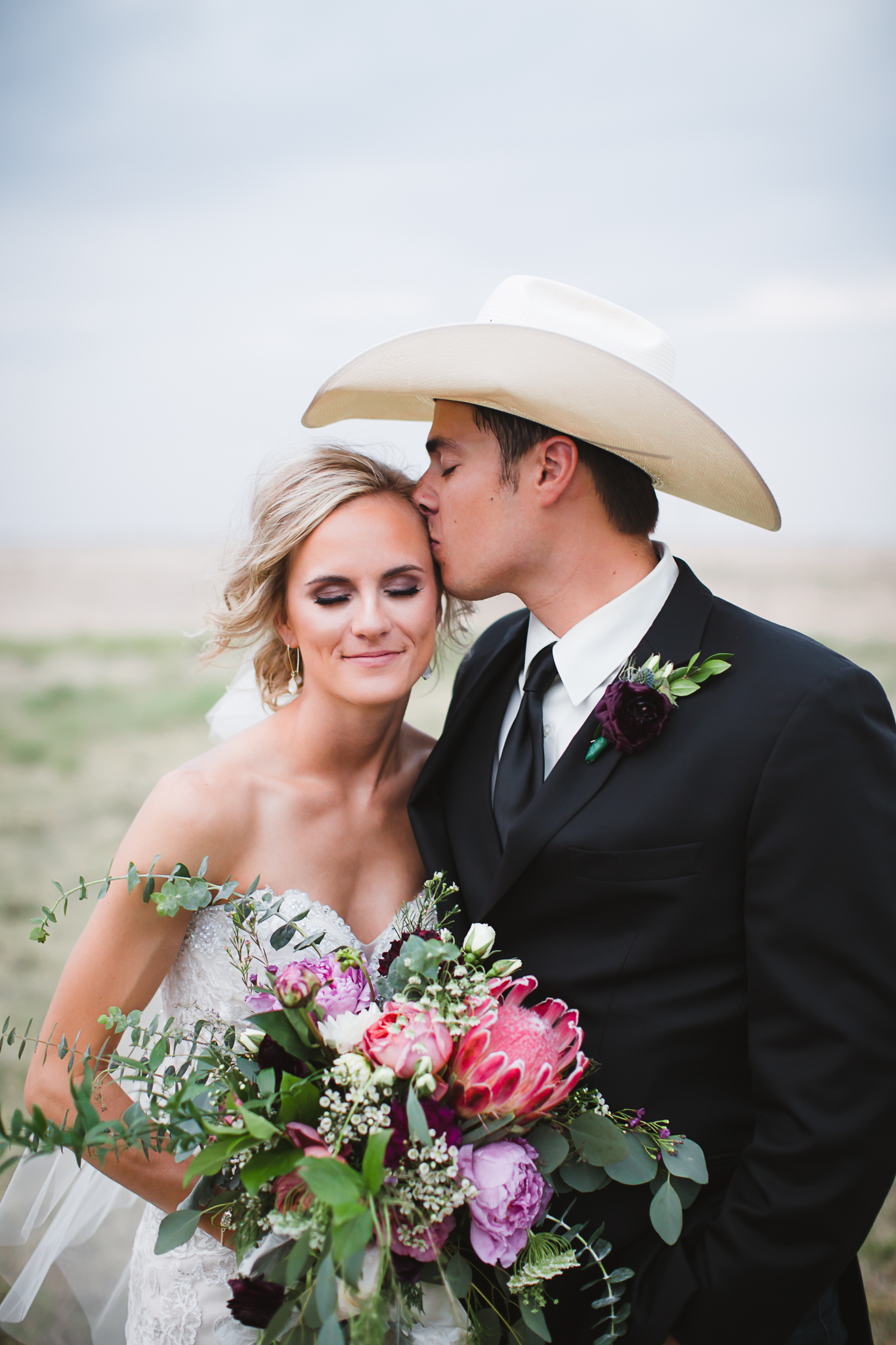Kelli + Bradley | Elegant Country Wedding in Vega, Texas 