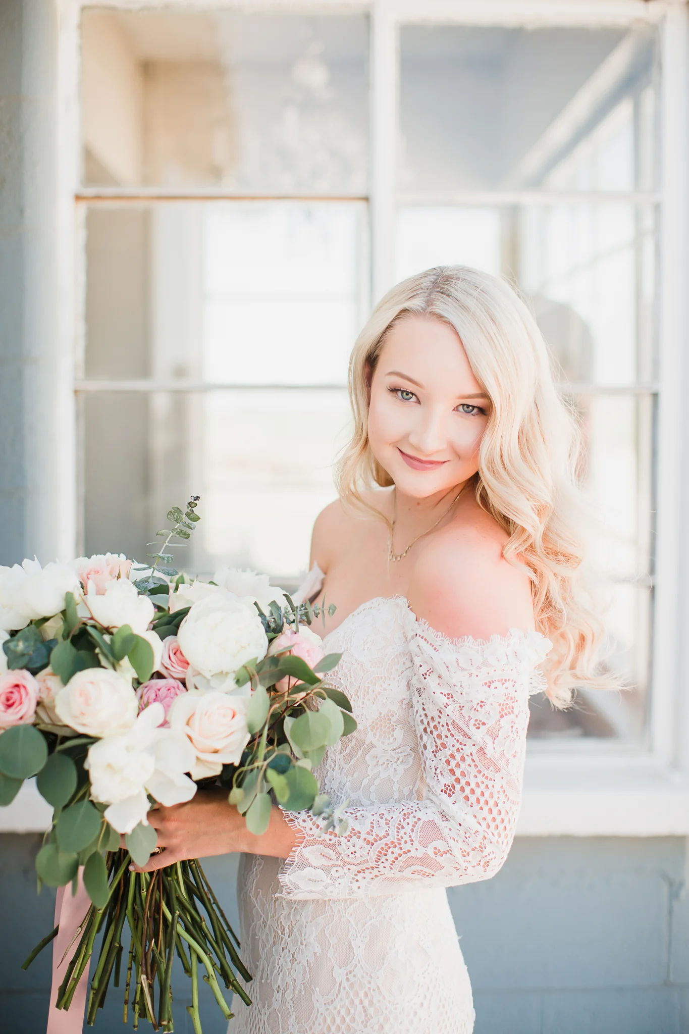 Kaden + Averye | Glamorous Industrial Wedding at Kitalou Gin in Lubbock, Texas