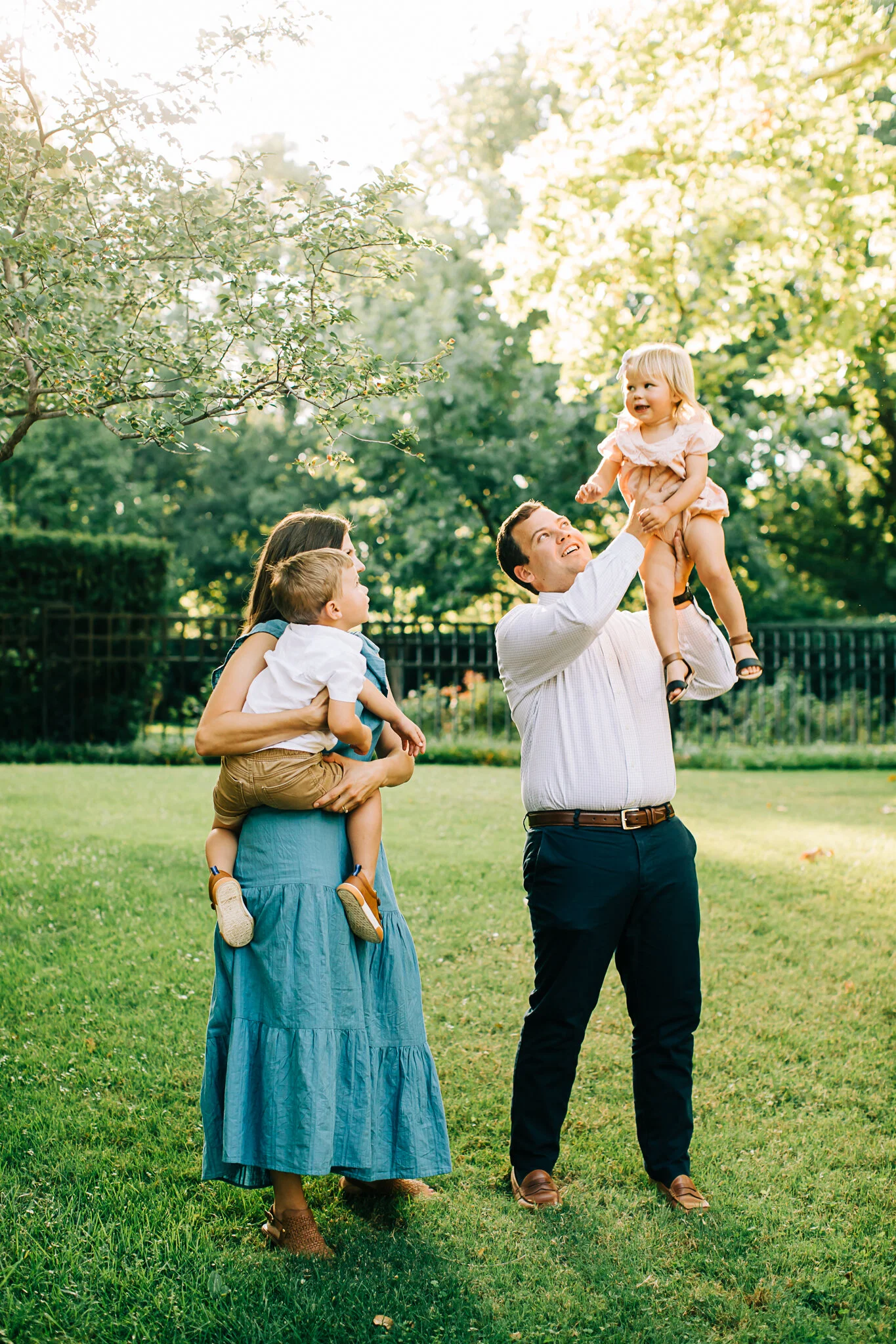 The Latimer's | Summertime Family Pictures in the Wolflin Neighborhood