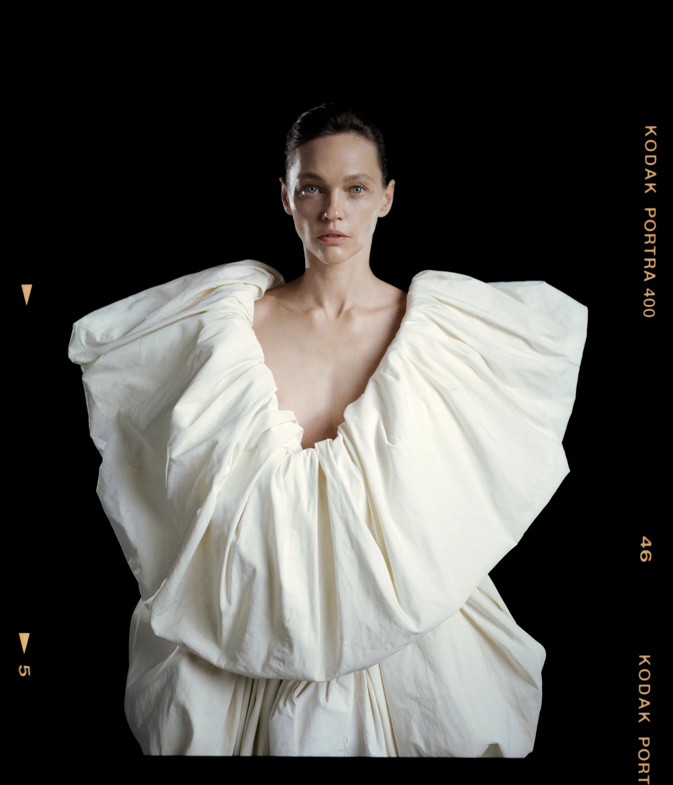 FFB_Sasha_Pivovarova_Agata_Serge_20.jpg