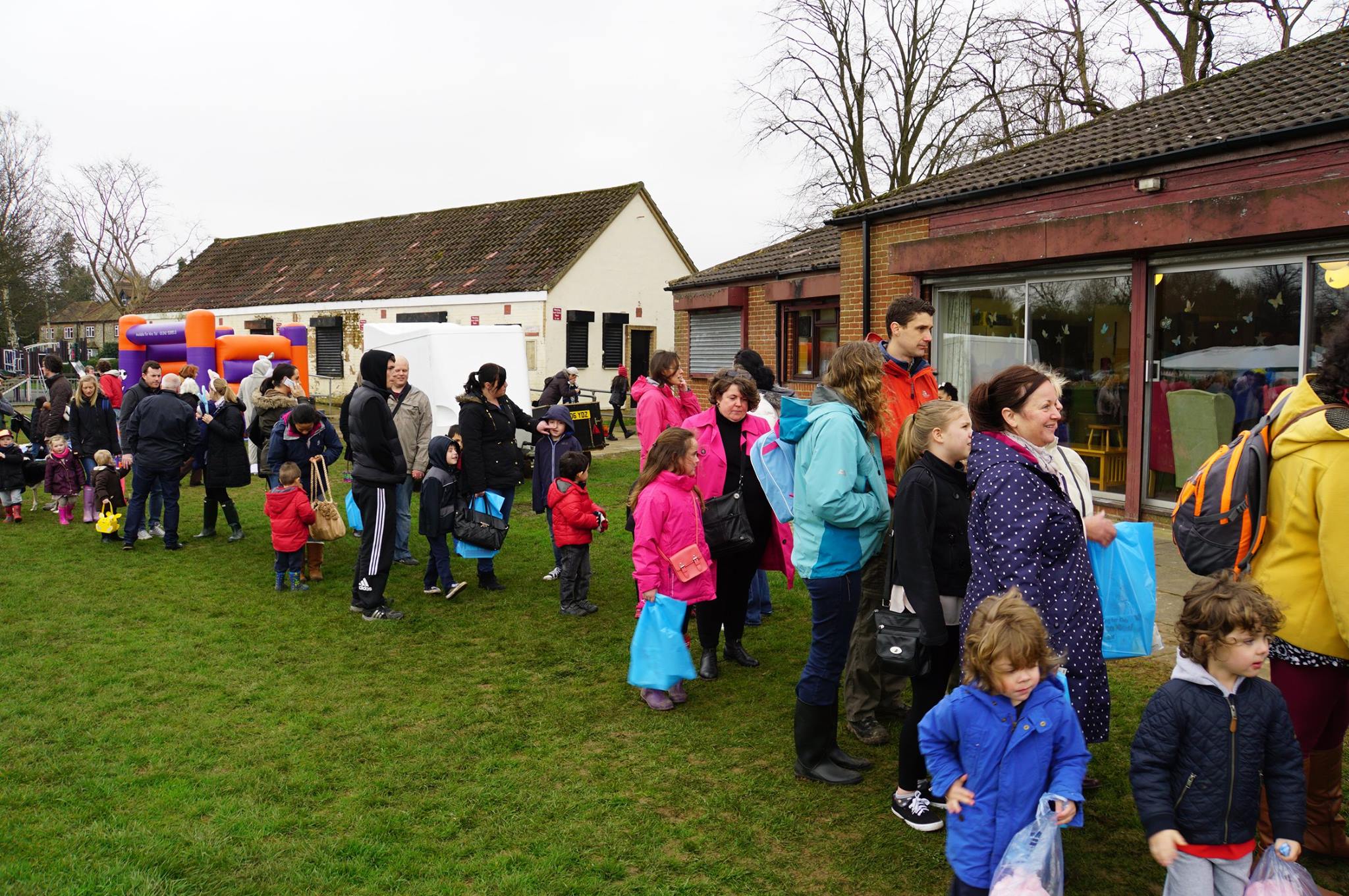 Queue for Easter trail.jpg