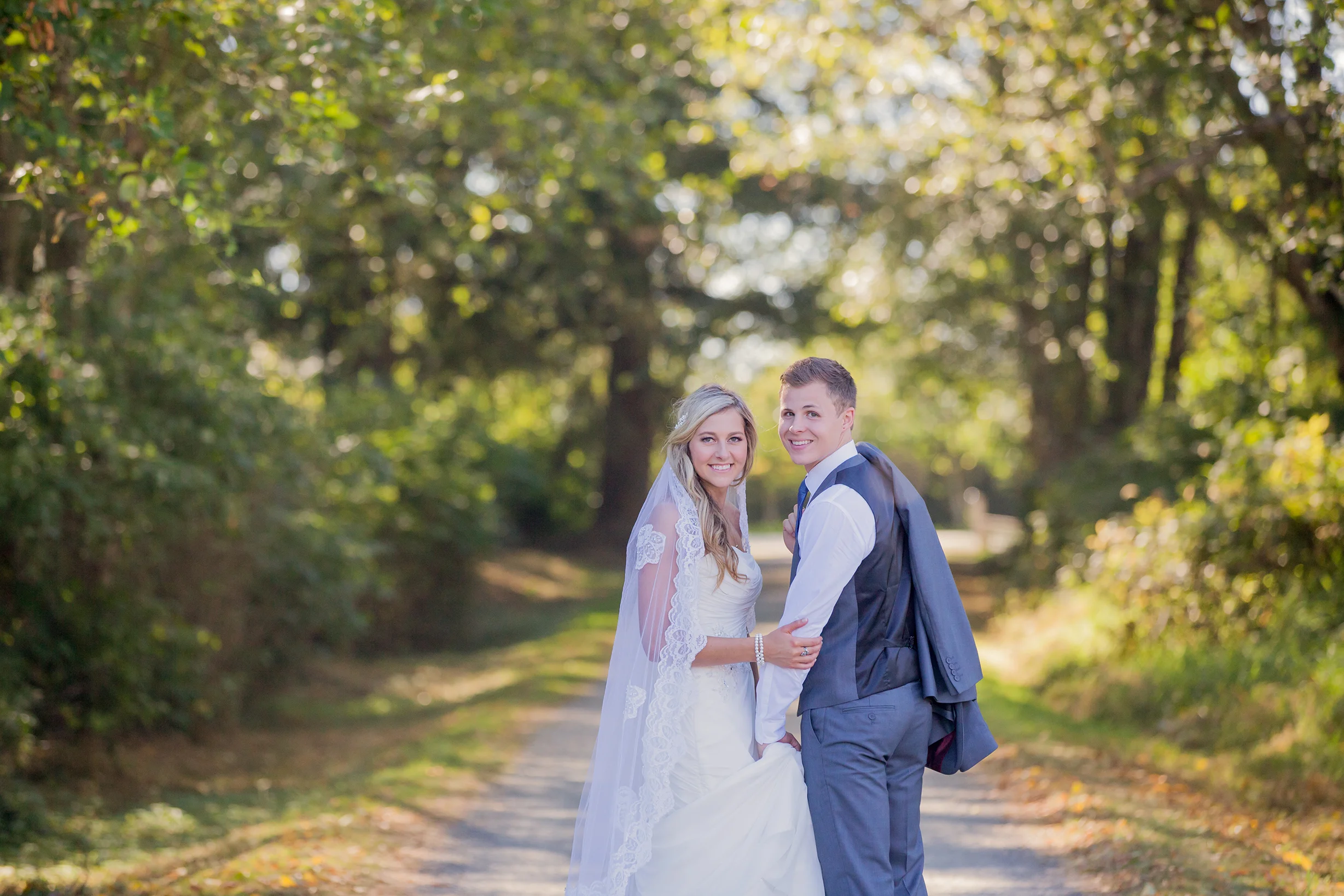 Jon and Dani - Warm Tone (508 of 995).jpg