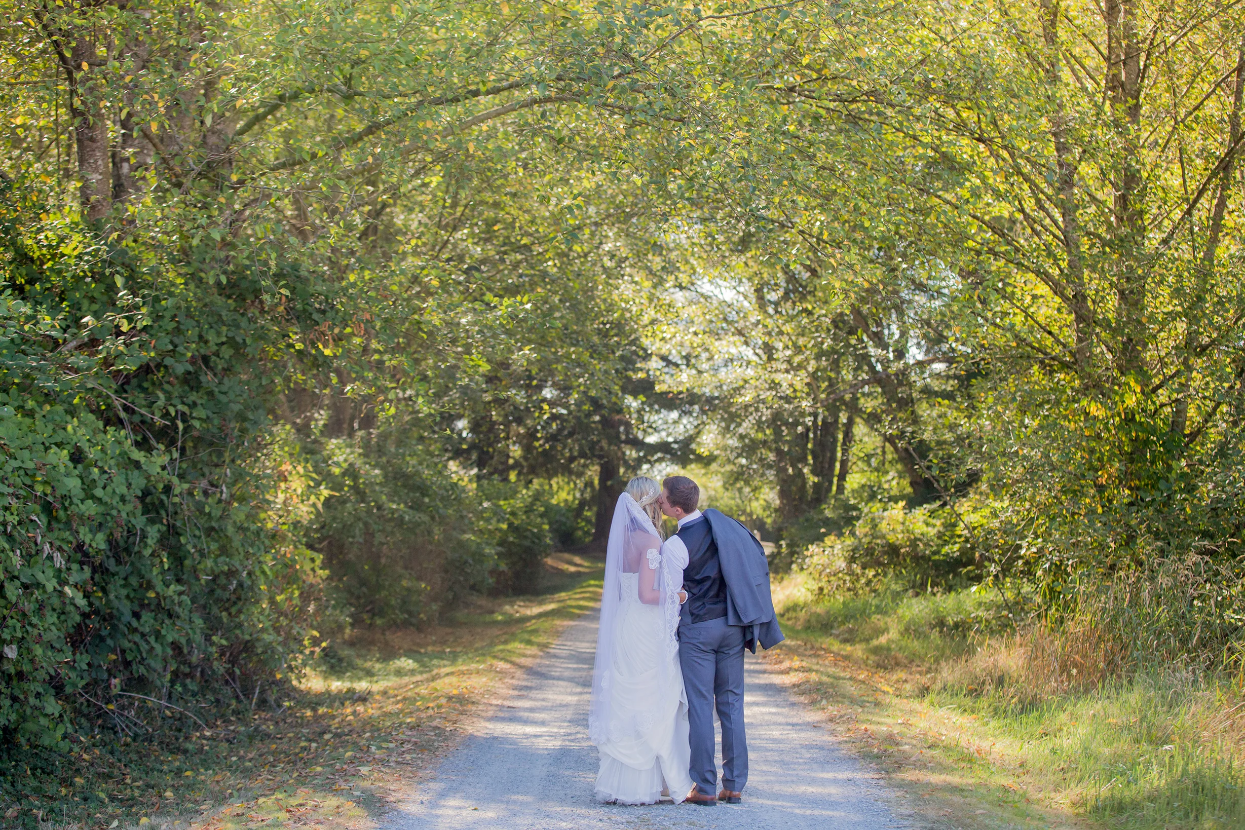 Jon and Dani - Warm Tone (506 of 995).jpg