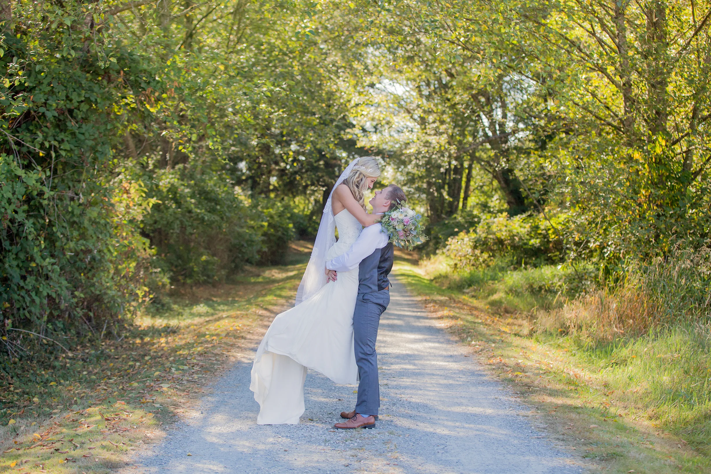 Jon and Dani - Warm Tone (515 of 995).jpg