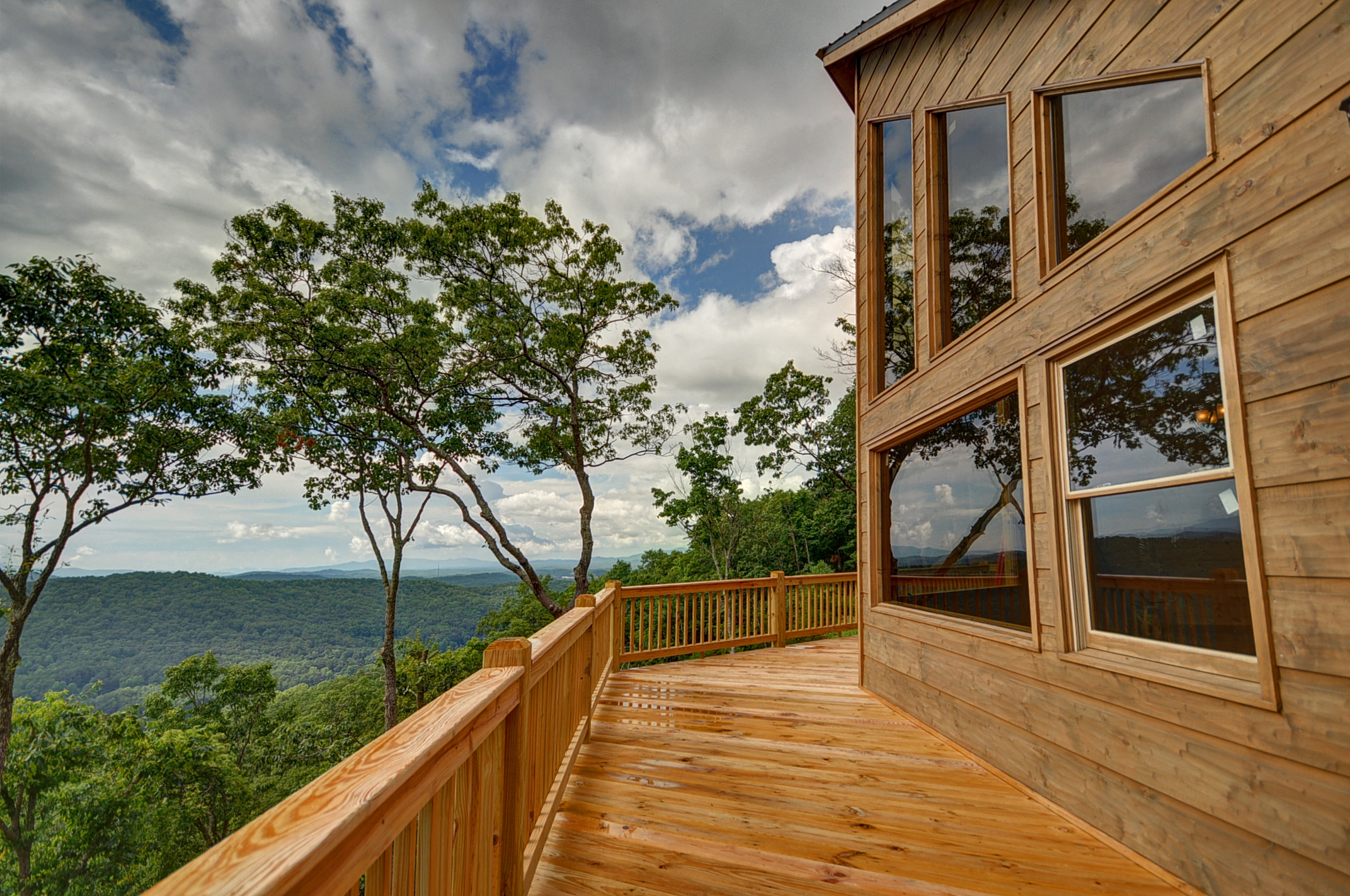  Watkins house on SnakeNation Overlook 
