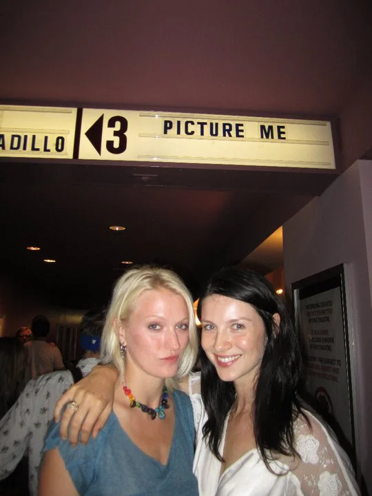  Sena Cech and Caitriona Balfe at the LA premiere.