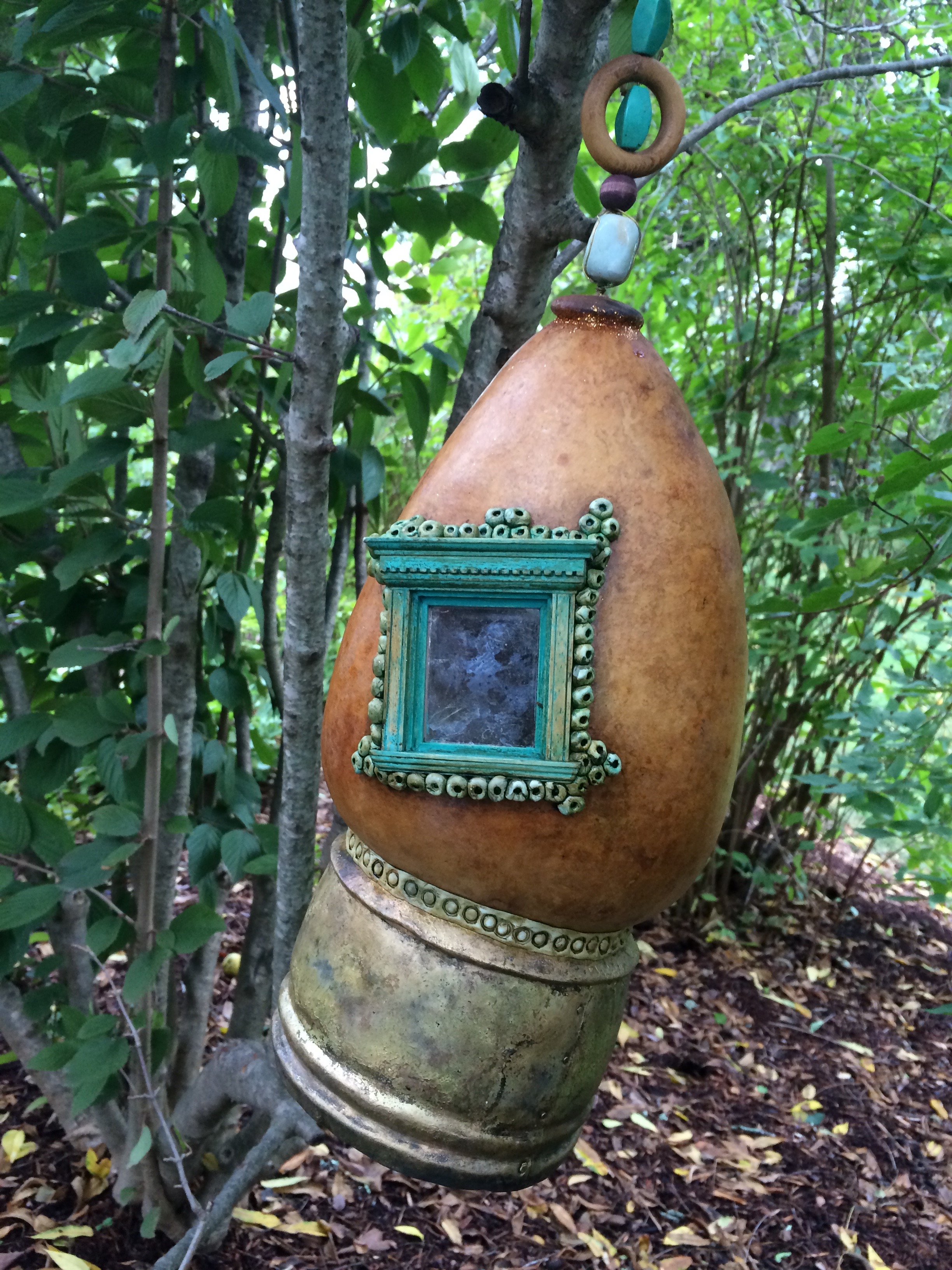 Thumbelina's kingdom watch post.