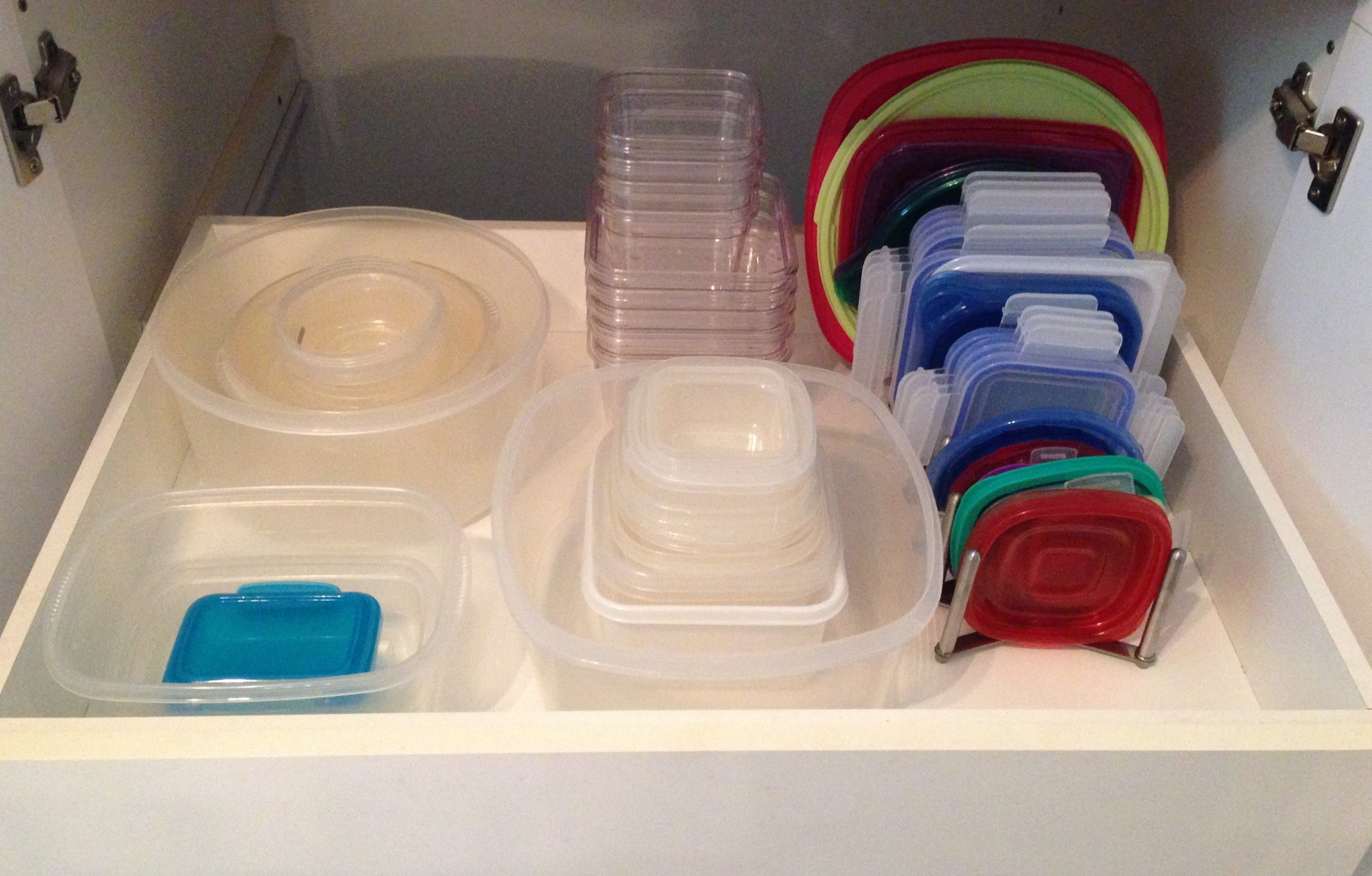 How to Organize Your Tupperware and Food Storage Containers