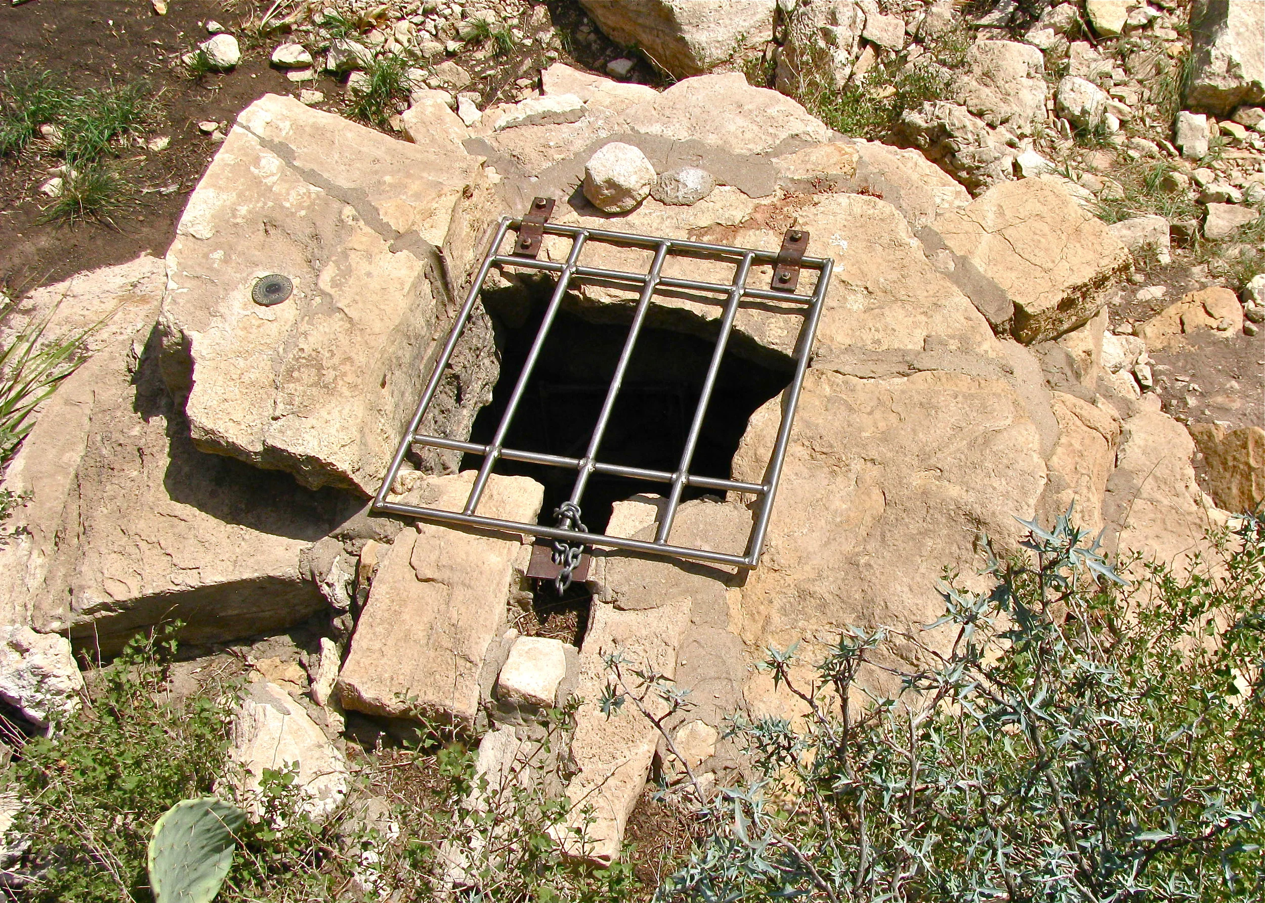 Spider Cave entrance