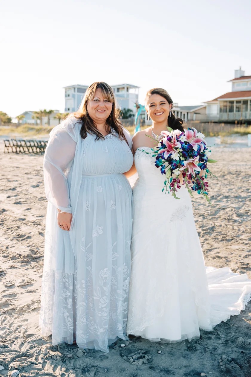 Lindsey & Dakota Wedding Sneak Peek's-12.jpg
