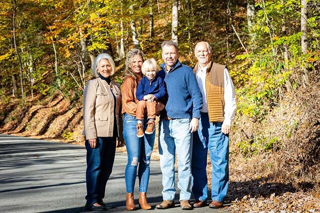 For sure one of the sweetest families in Asheville!  The love is obvious.  Grandparents included we did a two location afternoon shoot and had a blast.  Hope you enjoy!
.
.
.
#ashevillefamilyphotographer #ashevillephotographer #portraits #fallportrai