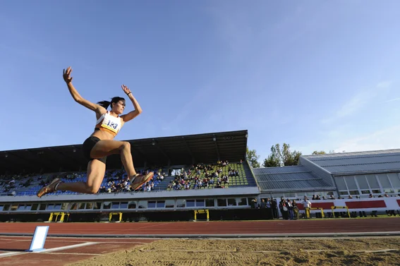 longjump.jpg