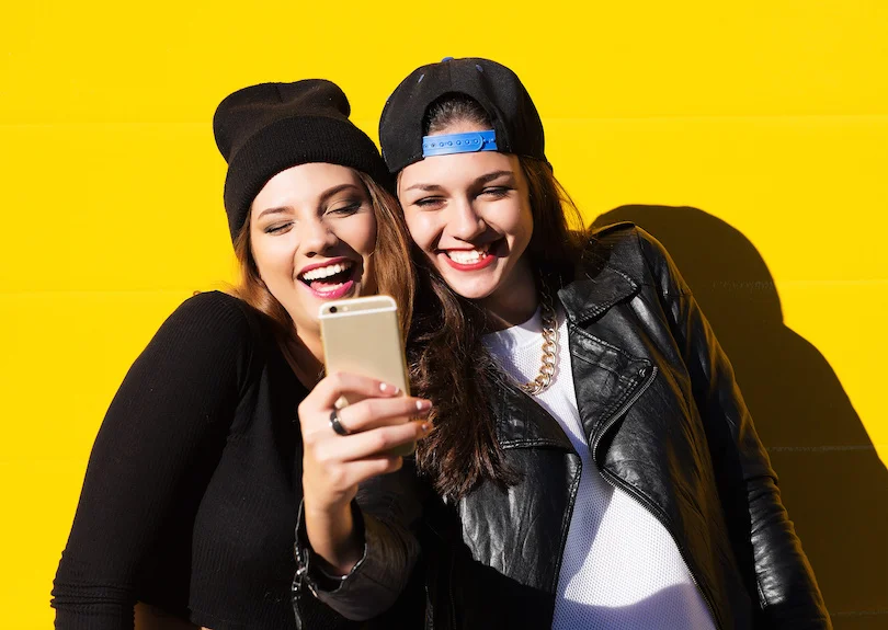 Social Media Obsessed? This Year, Get Paid to Post