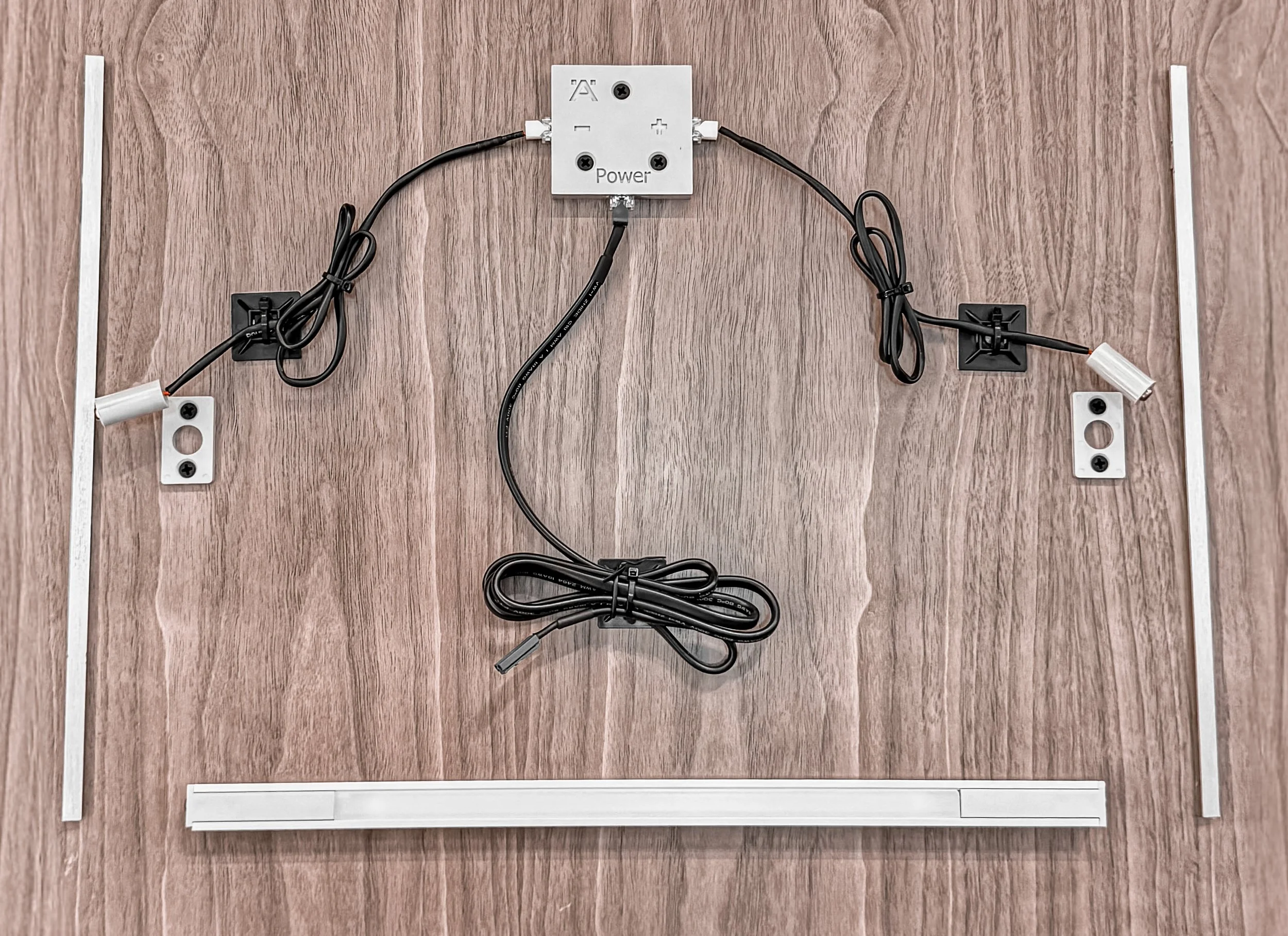 Adjustable Shelf Lighting Equipment
