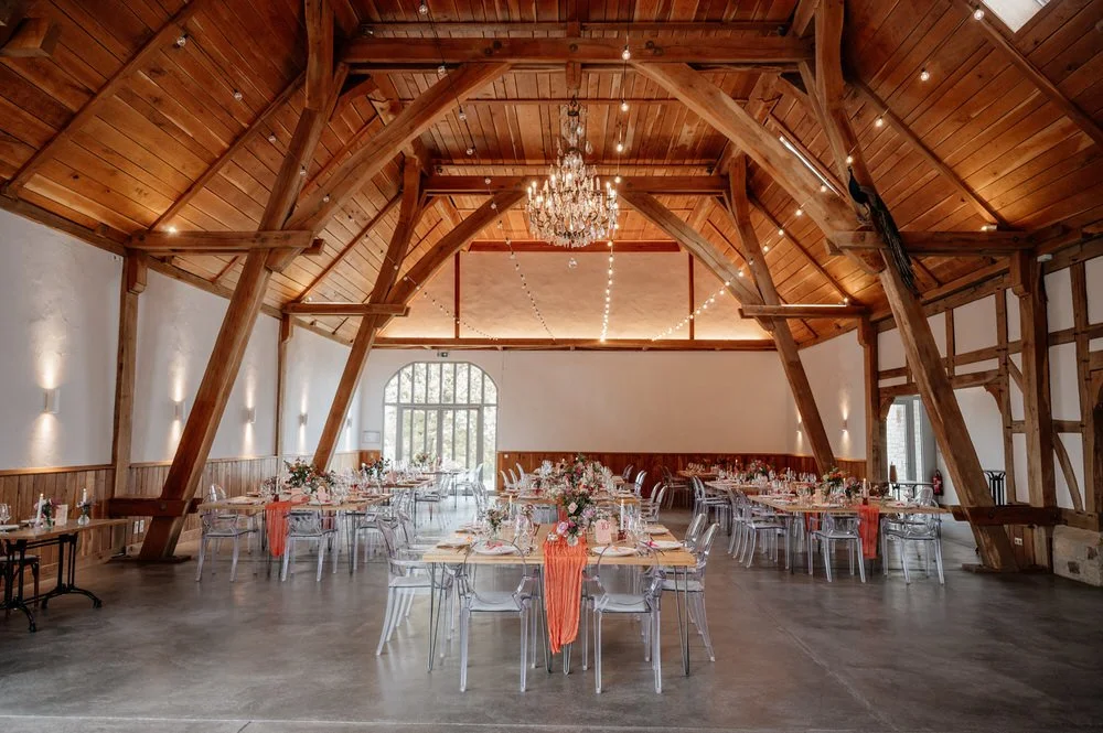 Hochzeit auf dem Rittergut, Ghostchairs