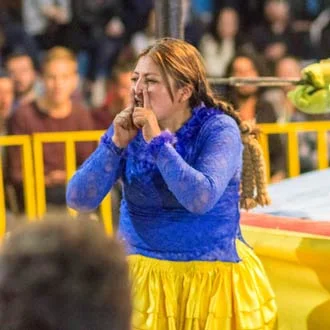 Cholitas Wrestling!