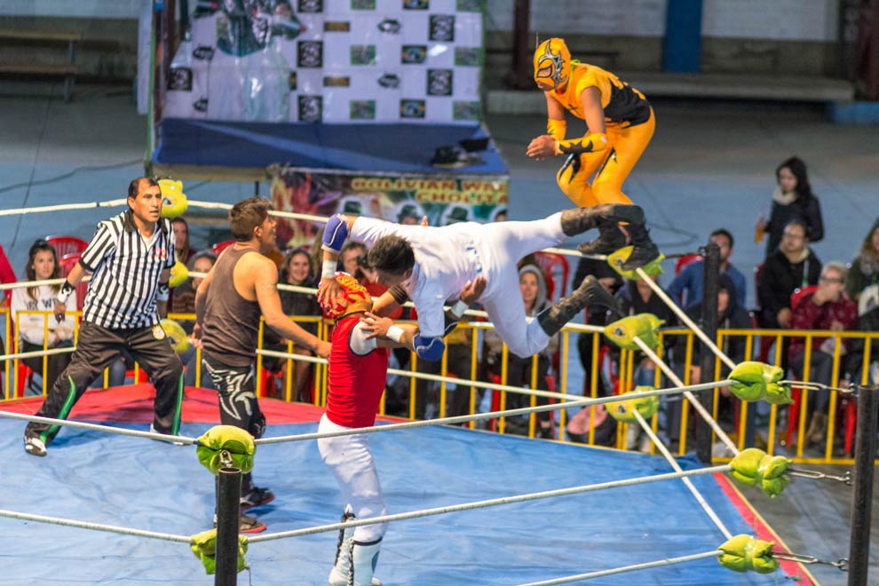 There were male wrestlers too.