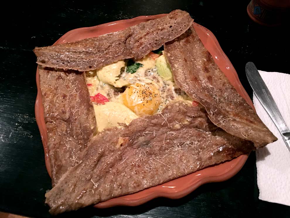 Quattro Queso con Huevo