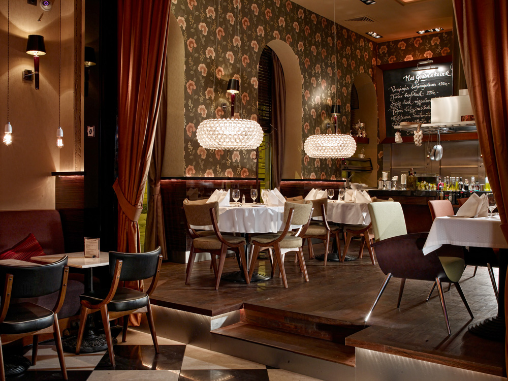 BAR_interior2_012.jpg