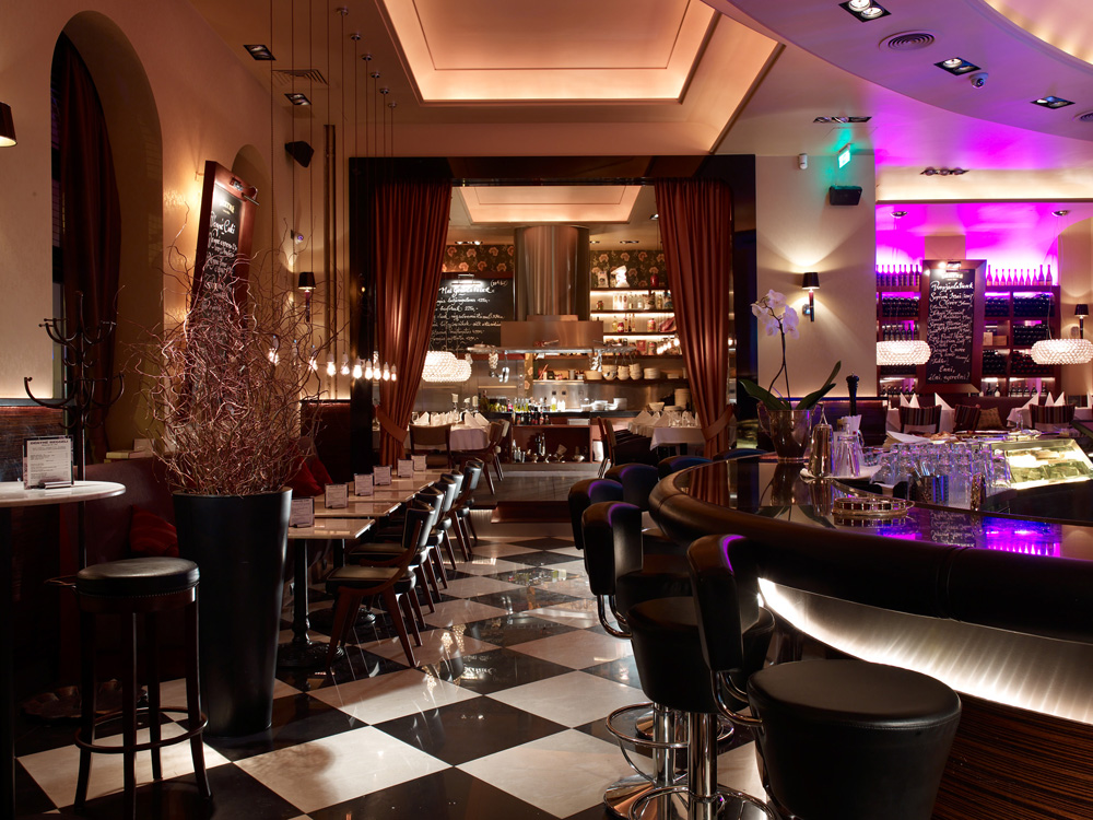 BAR_interior2_014.jpg
