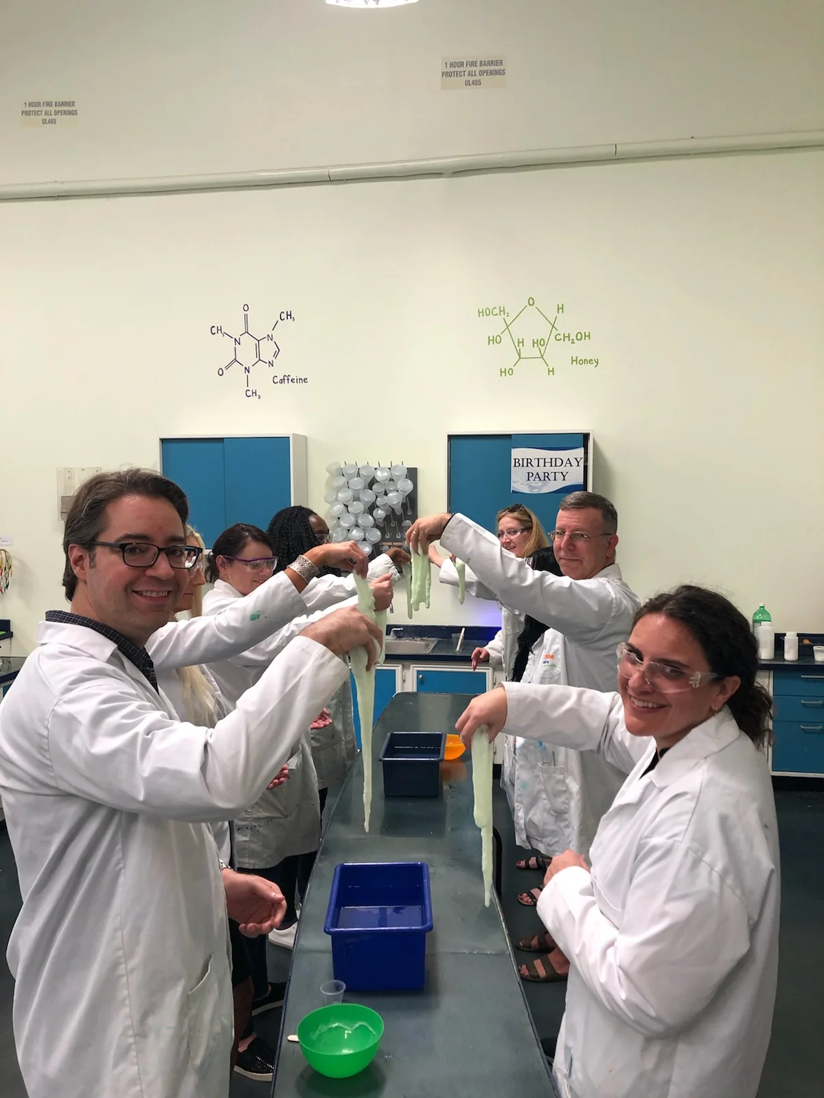 NEW Little Beakers Service - TEAM BUILDING