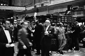 Market makers on the floor of the NYSE. 
