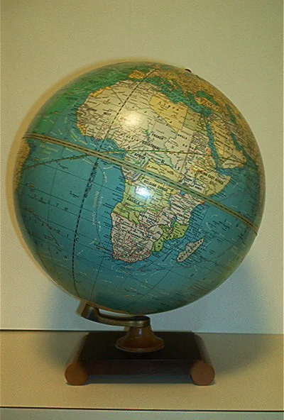10_5_Crams_1942_unusual_wood_base.jpg