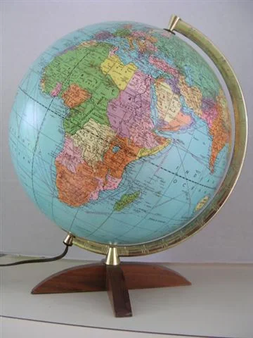 1950s-illum-glass-internationalist.jpg