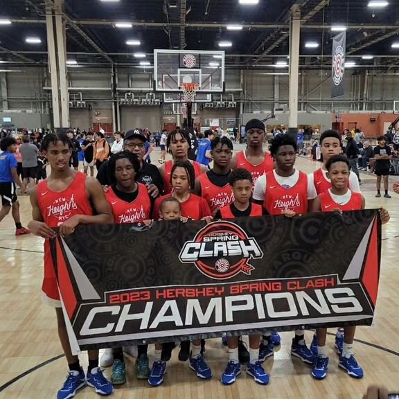 Shout out to our 15U squad for taking care of business this weekend and winning their tournament 👏🏽👏🏽

Well done boys! We're proud of you!!

#NEWHEIGHTSNYC🔵🔴⚪