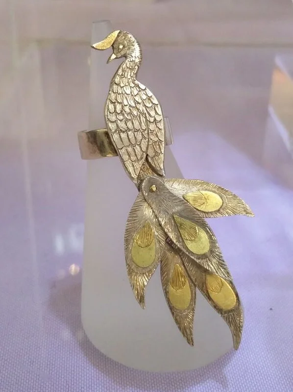 Silver peacock ring moving tail feathers with hand engraved and 18 carat gold details - BUY