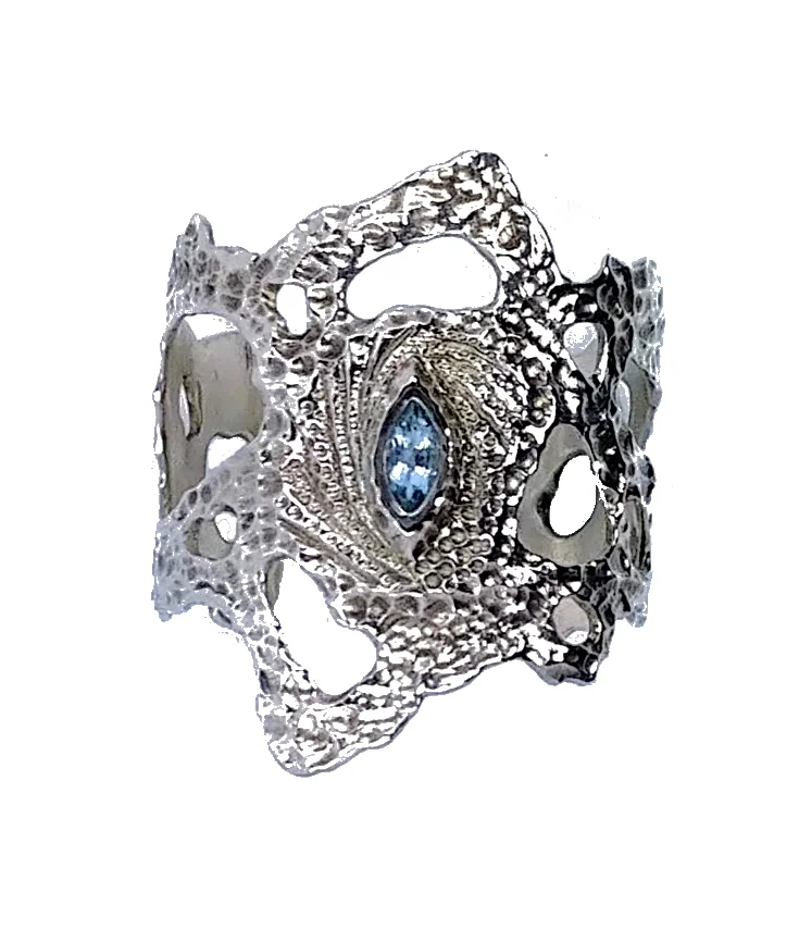 Cuff 1.jpg