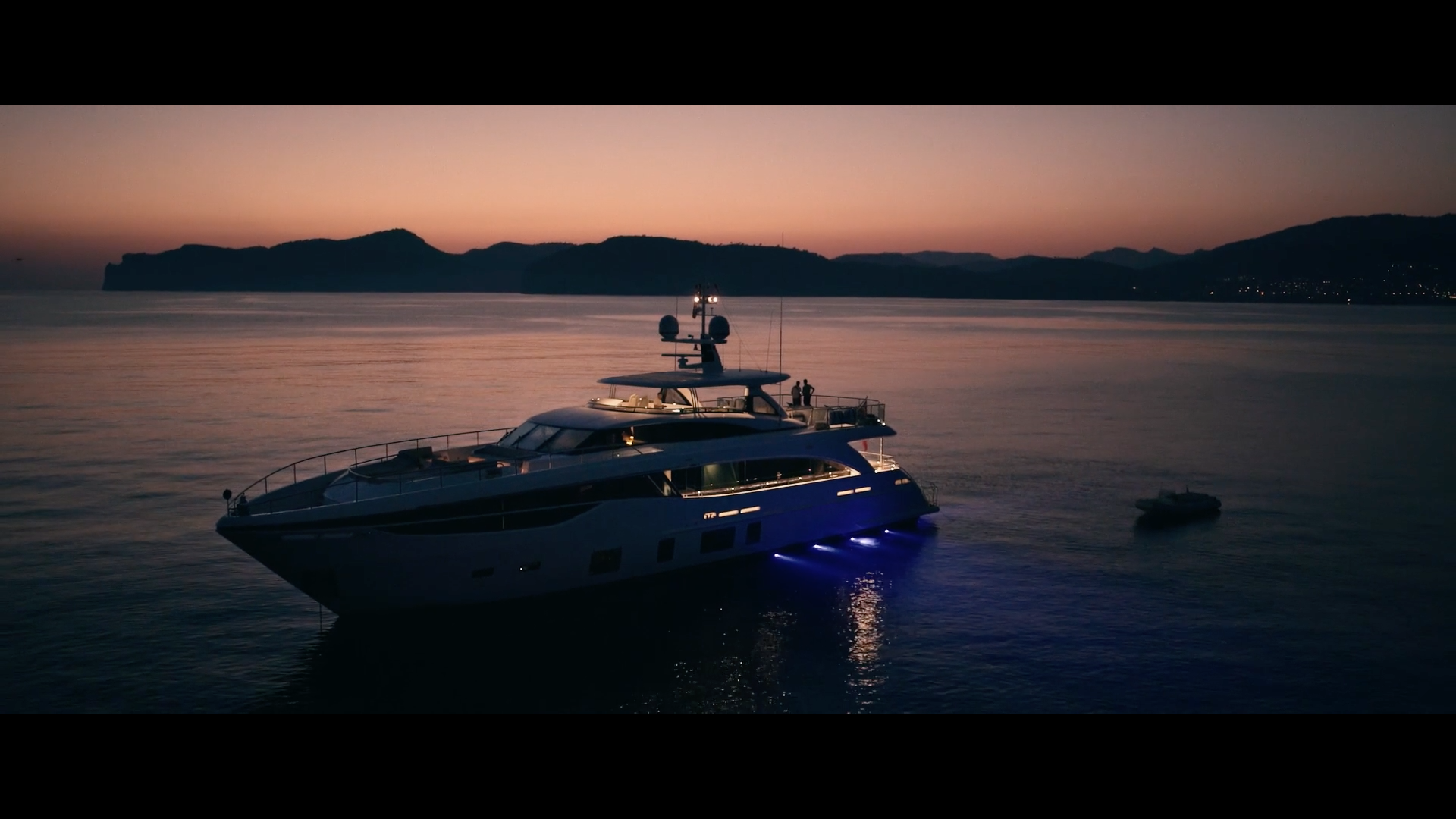 Princess Yachts 35M M Class 
