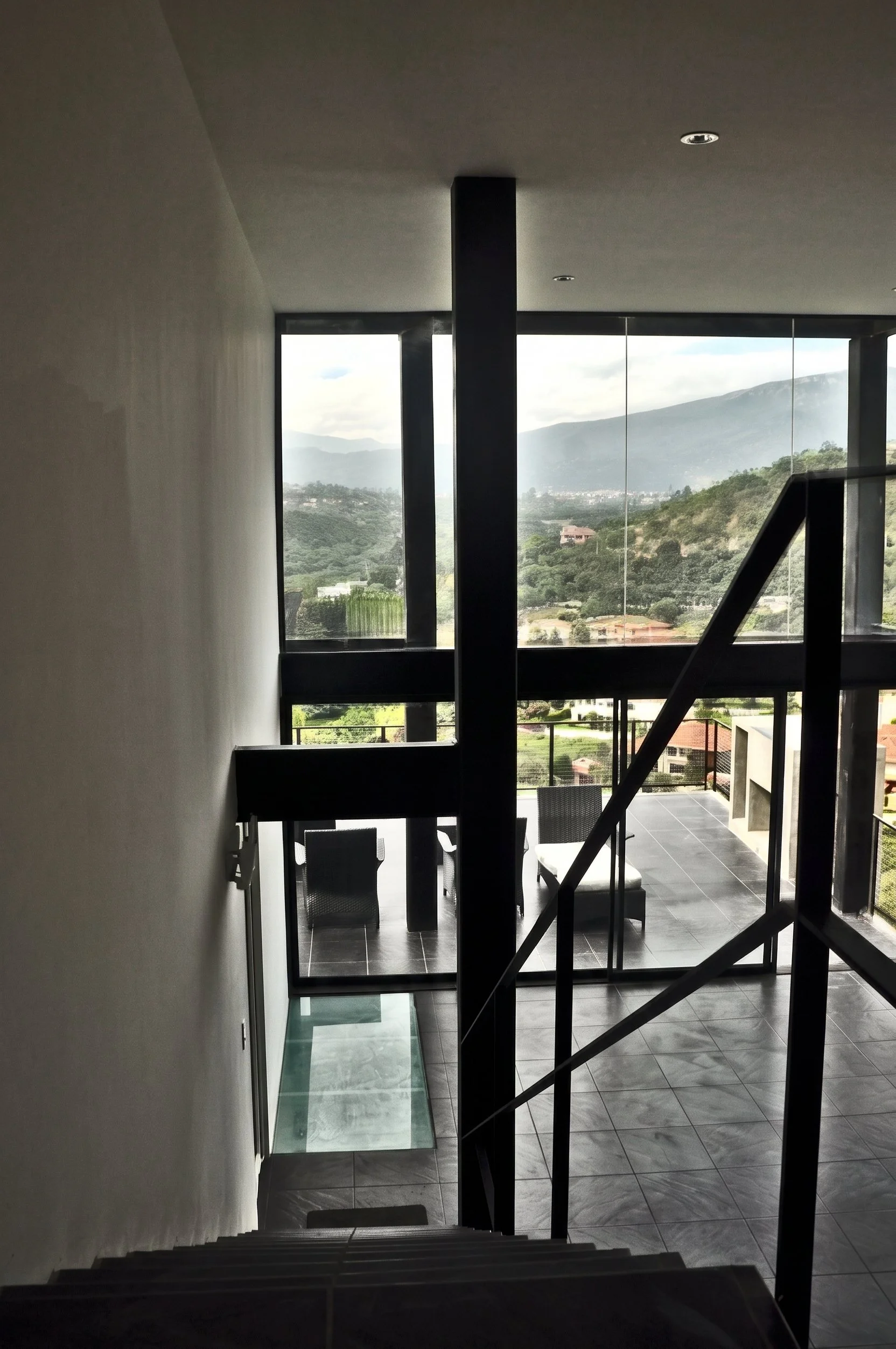 GRADAS ACCESO AL LOFT