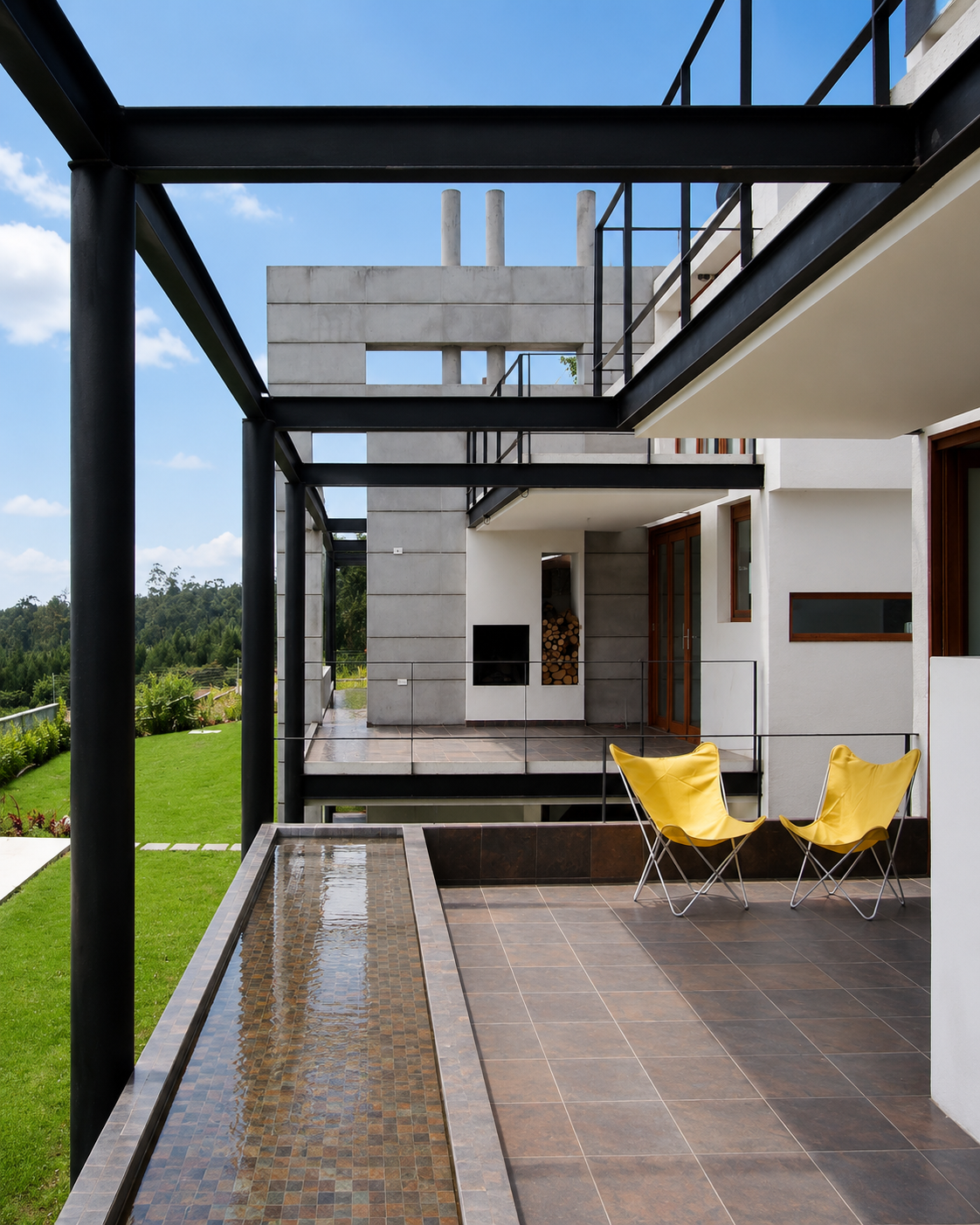 Residencias Nayón, porche exterior, con espejo de agua y estructura de metal vista, en conjunto con hormigón visto. Diseñado por Endara Arquitectos.