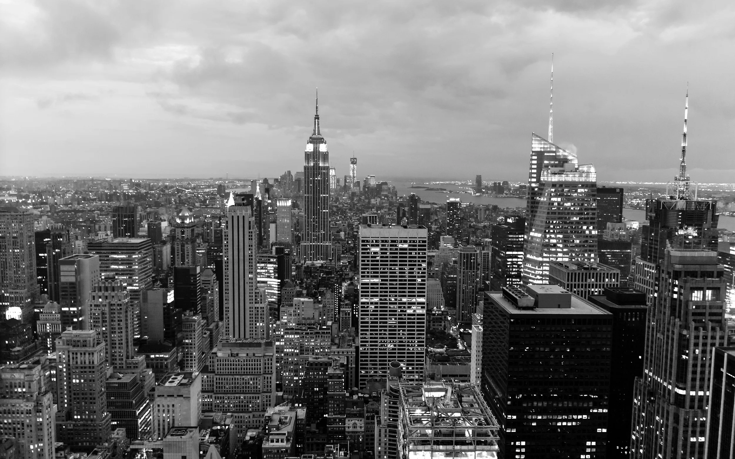 Manhattan BW.jpg