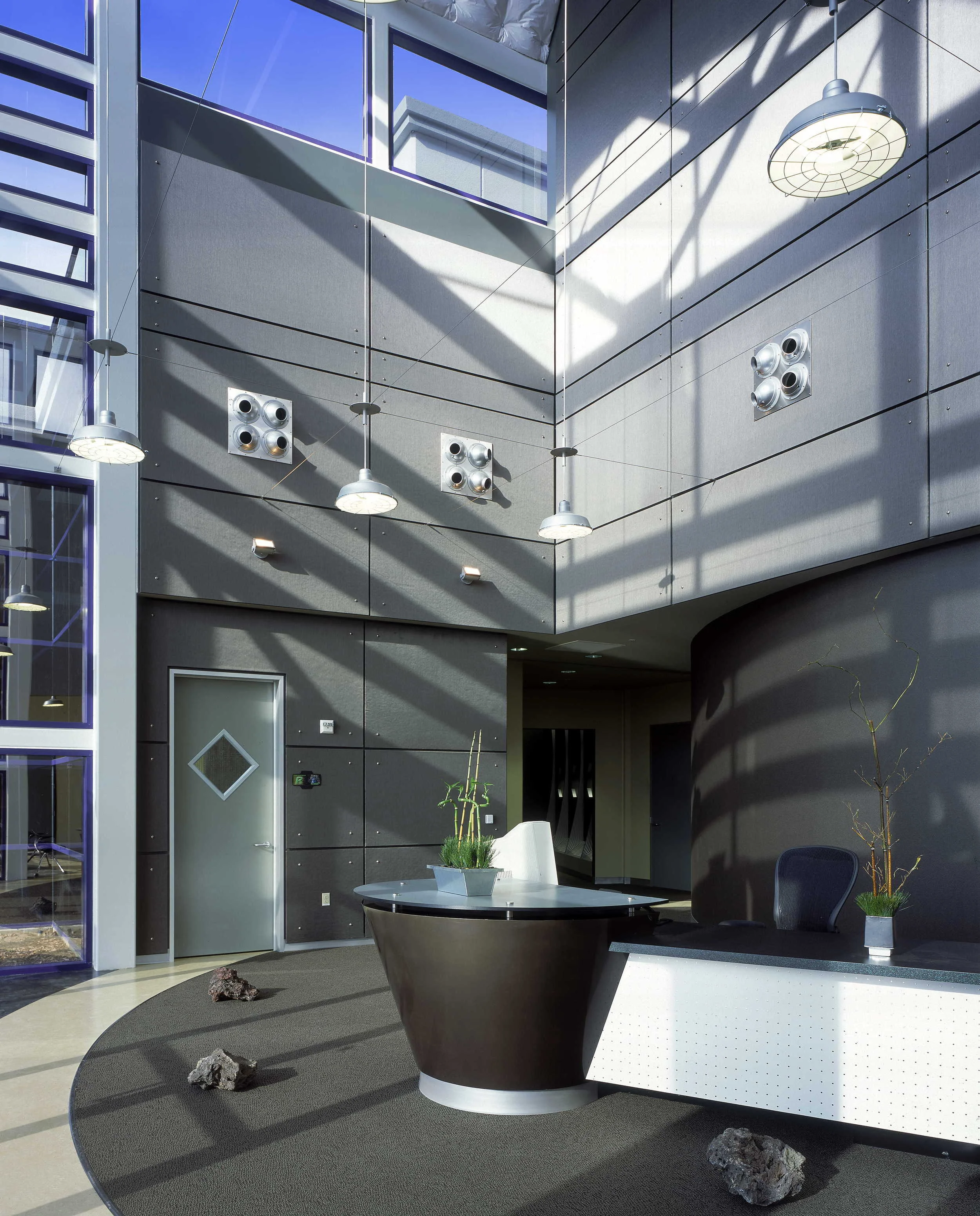 LOBBY2.jpg